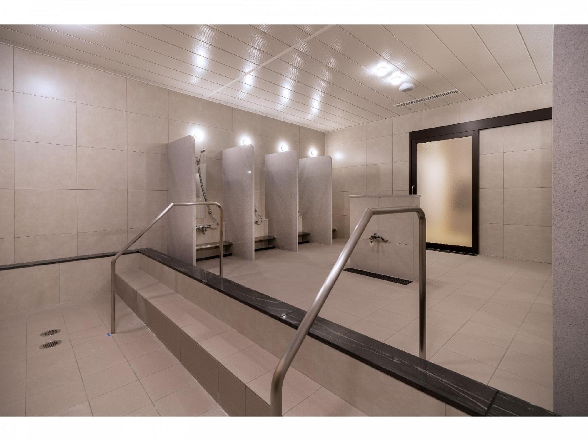 Capsule Hotel J Garden Shin-Osaka Bagian luar foto